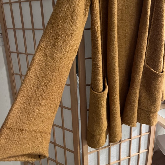 Gentlefawn Oversized Cardigan - Picture 3 of 6